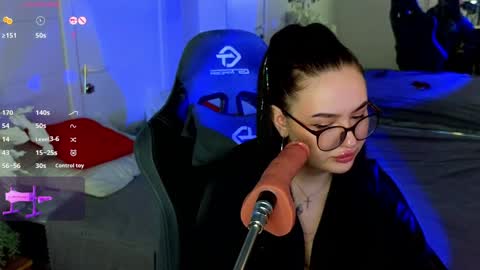 pollyshmidt online show from February 2025 03:52:02 PM