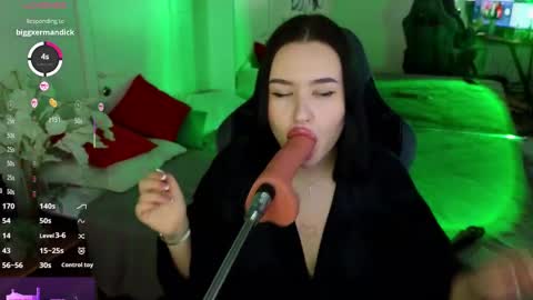 pollyshmidt online show from February 2025 02:29:02 PM