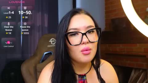 pollyshmidt online show from September 2025 06:15:02 AM
