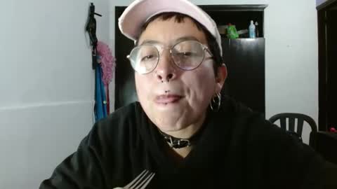 Snapshot of poly_mer chatting on January 2025 04:17:01 AM Poly online show from January 2025 04:17:01 AM