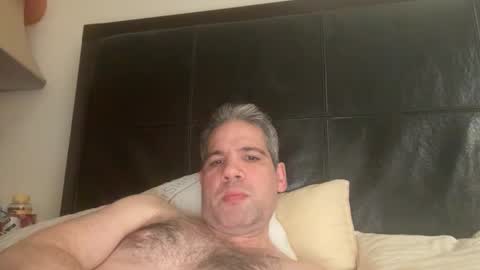 Snapshot of ponchynyc chatting on October 2025 07:27:02 PM PONCH online show from October 2025 07:27:02 PM