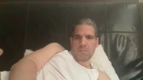 Snapshot of ponchynyc chatting on October 2025 04:42:02 PM PONCH online show from October 2025 04:42:02 PM