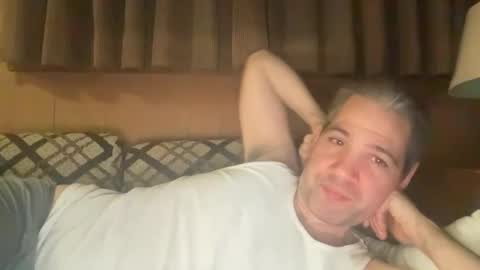 Snapshot of ponchynyc chatting on November 2025 05:49:01 AM PONCH online show from November 2025 05:49:01 AM