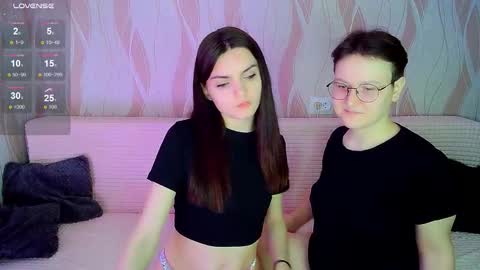 Ana and Tati online show from October 2025 07:36:02 PM