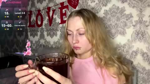  HERES SILVIA AND OlIVIA  WELCOME EVERYONE LOVENSE DOMI REACT TO YOUR TIPS LETS MAKE A GREAT SHOW TOGETHER  online show from October 2025 03:18:02 PM