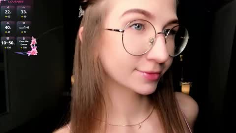 Elizabeth online show from October 2025 07:59:01 PM