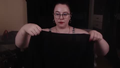 Snapshot of posh_mistress chatting on December 2024 05:55:01 PM PoshMistres online show from December 2024 05:55:01 PM