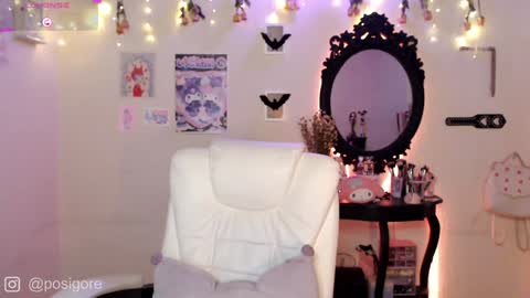 Snapshot of posigore chatting on December 2024 06:48:01 PM Anna Goth independient model online show from December 2024 06:48:01 PM