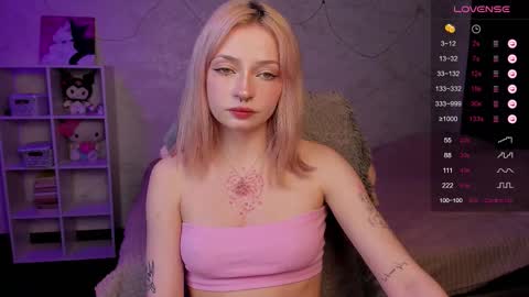 Polly  inst postbabyyy online show from November 2025 04:06:01 PM