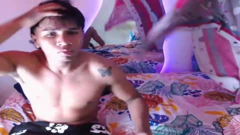 Snapshot of power_hot18 chatting on October 2025 04:27:01 AM ALEX Y ALEXA online show from October 2025 04:27:01 AM