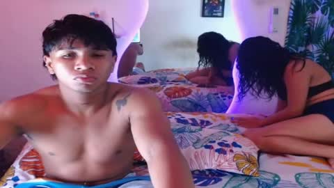 Snapshot of power_hot18 chatting on October 2025 03:21:02 AM ALEX Y ALEXA online show from October 2025 03:21:02 AM