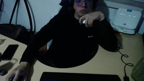 powerfulzeus2 online show from November 2025 12:13:01 AM