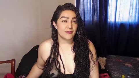 Snapshot of ppepittaaredd chatting on October 2025 04:07:02 PM maryana online show from October 2025 04:07:02 PM