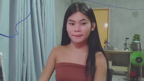 Snapshot of precious_athena chatting on February 2025 09:49:01 PM precious_athena online show from February 2025 09:49:01 PM