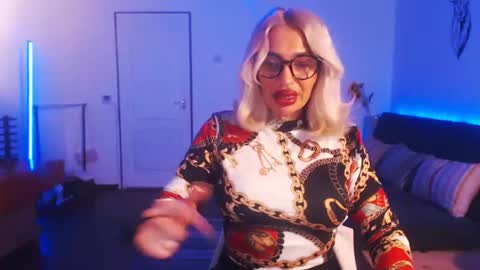 Snapshot of preggyhotmommy chatting on January 2025 10:29:02 PM Victoria online show from January 2025 10:29:02 PM