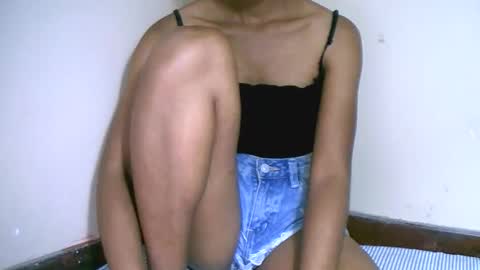 Snapshot of prettiethalia chatting on October 2025 07:25:01 PM prettiethalia online show from October 2025 07:25:01 PM