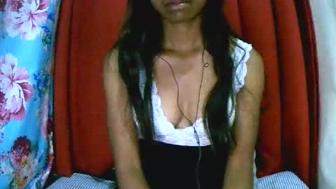 Snapshot of prettiethalia chatting on November 2025 07:36:03 PM prettiethalia online show from November 2025 07:36:03 PM