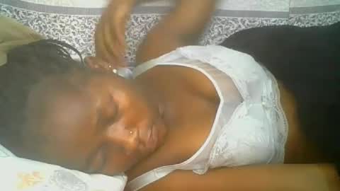 Snapshot of pretty_abella chatting on October 2025 12:19:01 AM abella online show from October 2025 12:19:01 AM