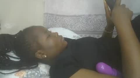 Snapshot of pretty_abella chatting on November 2025 09:58:01 PM abella online show from November 2025 09:58:01 PM