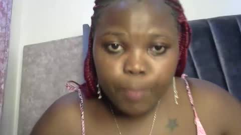 pretty_fel online show from October 2025 05:33:02 PM