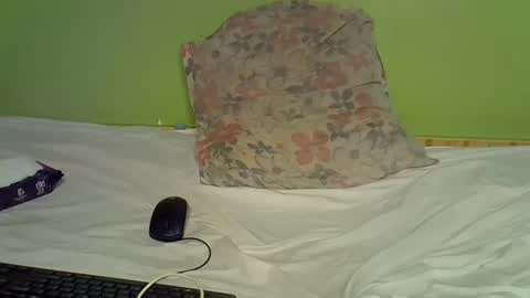 pretty_g2 online show from October 2025 06:41:02 PM