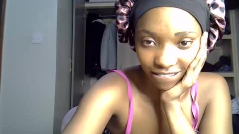 Snapshot of pretty_jazmine chatting on September 2025 06:09:02 PM Jaz online show from September 2025 06:09:02 PM