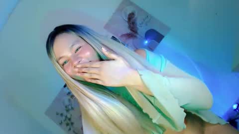 Flor online show from November 2025 04:44:01 AM