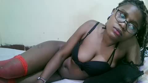 Snapshot of pretty_mellan chatting on February 2025 10:04:01 PM pretty_mellan online show from February 2025 10:04:01 PM