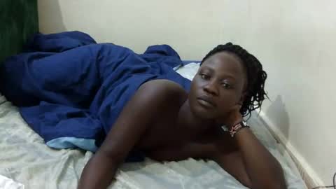 pretty_mellanin1 online show from December 2024 02:42:01 AM