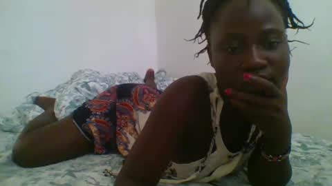 pretty_mellanin1 online show from December 2024 01:00:01 PM