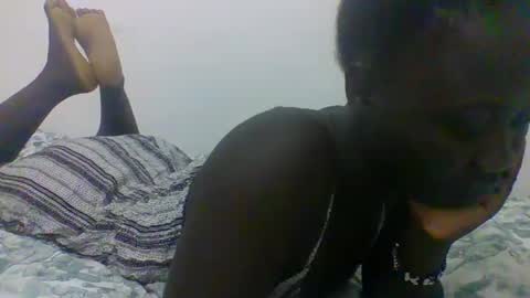 pretty_mellanin1 online show from December 2024 03:32:02 PM