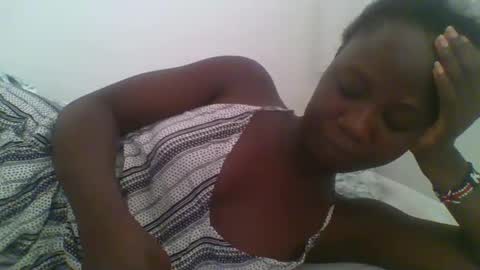 pretty_mellanin1 online show from December 2024 04:45:01 AM