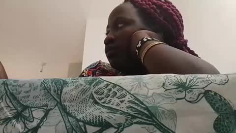 pretty_mellanin1 online show from December 2024 12:16:01 PM