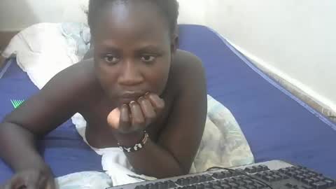 pretty_mellanin1 online show from January 2025 10:43:02 AM