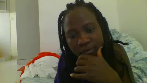 pretty_mellanin1 online show from February 2025 11:39:02 AM