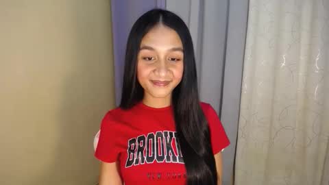 Snapshot of pretty_morenaxx chatting on November 2025 05:12:03 AM Marimar online show from November 2025 05:12:03 AM