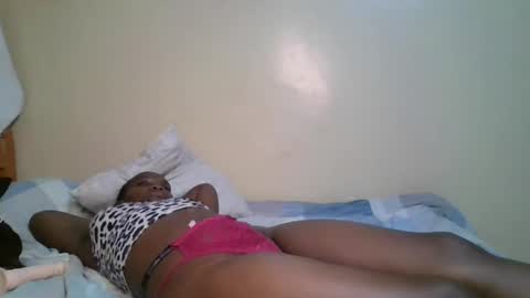 Snapshot of pretty_shila chatting on October 2025 12:44:02 AM pretty_shila online show from October 2025 12:44:02 AM