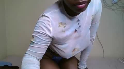 Snapshot of pretty_shila chatting on October 2025 06:17:01 PM pretty_shila online show from October 2025 06:17:01 PM