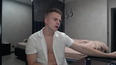 Justin online show from October 2025 11:40:01 PM