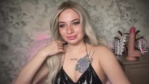 Snapshot of prettyaliceee chatting on November 2025 03:17:01 AM Alice online show from November 2025 03:17:01 AM