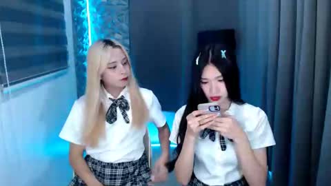 Snapshot of prettyallison_29 chatting on January 2025 01:07:02 AM prettyallison_29 online show from January 2025 01:07:02 AM