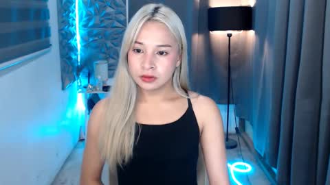 Snapshot of prettyallison_29 chatting on February 2025 11:13:02 PM prettyallison_29 online show from February 2025 11:13:02 PM