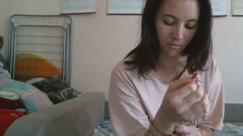 Snapshot of prettybella_7 chatting on September 2025 10:31:02 AM Bella online show from September 2025 10:31:02 AM