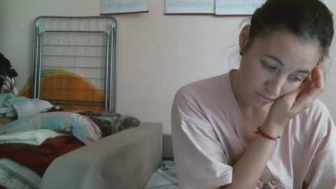 Snapshot of prettybella_7 chatting on October 2025 08:57:01 AM Bella online show from October 2025 08:57:01 AM