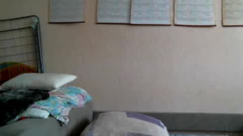 Snapshot of prettybella_7 chatting on October 2025 10:59:02 AM Bella online show from October 2025 10:59:02 AM