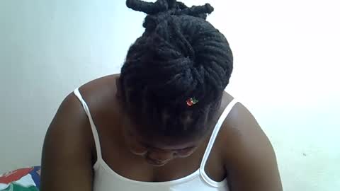 prettybooty1 online show from October 2025 09:40:02 AM