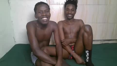 prettyboyz11 online show from September 2025 03:11:01 AM