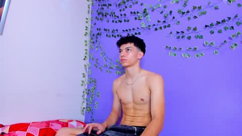 Enzo  Denis online show from February 2025 07:17:01 PM