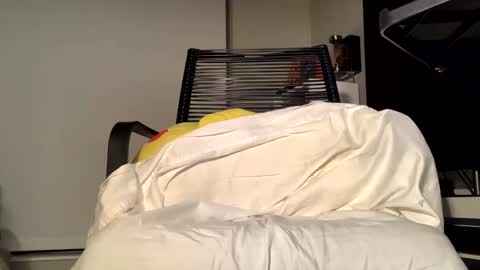 Pretty or Flacka  online show from November 2025 11:19:01 AM