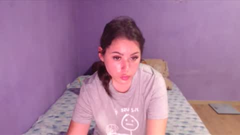 prettyjulliette online show from March 2025 05:54:02 PM